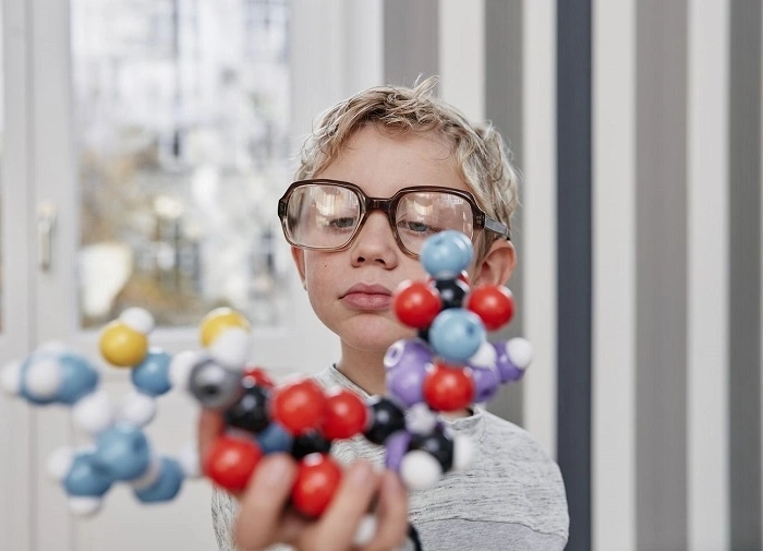 Chemistry-Themed One-Liners That Will Blow Your Mind (1)