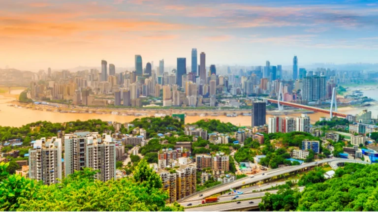 why-buying-a-flat-in-gurgaon-is-a-smart-investment-in-2025