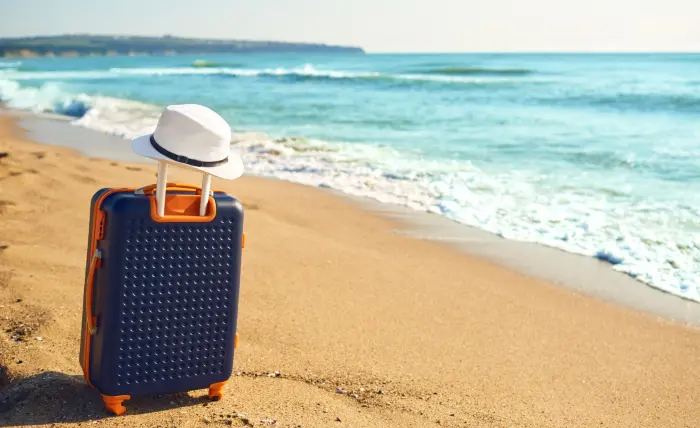 10 Things to Pack for a Fantastic Beach Holiday Screenshot_1