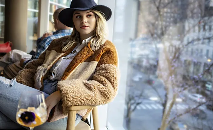 Elevate Your Style: The Ultimate Guide to Winter Tops Screenshot_1