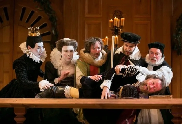 Shakespeare filled the play with clever wordplay that made audiences laugh